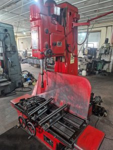 BERCO D33A is a professional honing machine designed for precision finishing of engine cylinders during engine rebuilding and reconditioning. This used machine is in good working condition and comes with a complete outfit. It is suitable for workshops specializing in cylinder block repair and ensures accurate surface finish and correct cylinder geometry.